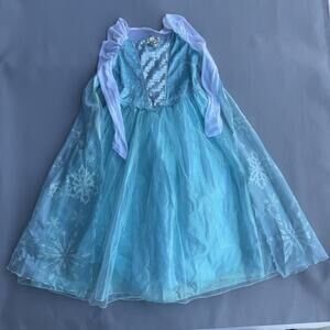 Disney Store Deluxe Elsa Costume Dress Snow Queen Frozen Size 9-10 Plays Song